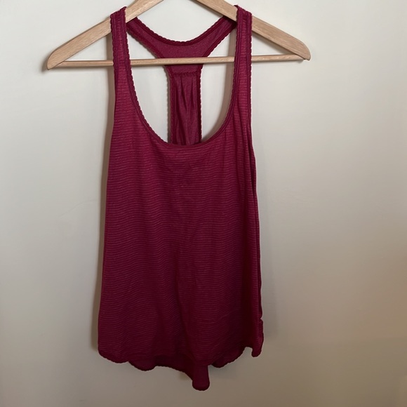 Lululemon Tank - 105 F Singlet - Picture 6 of 15